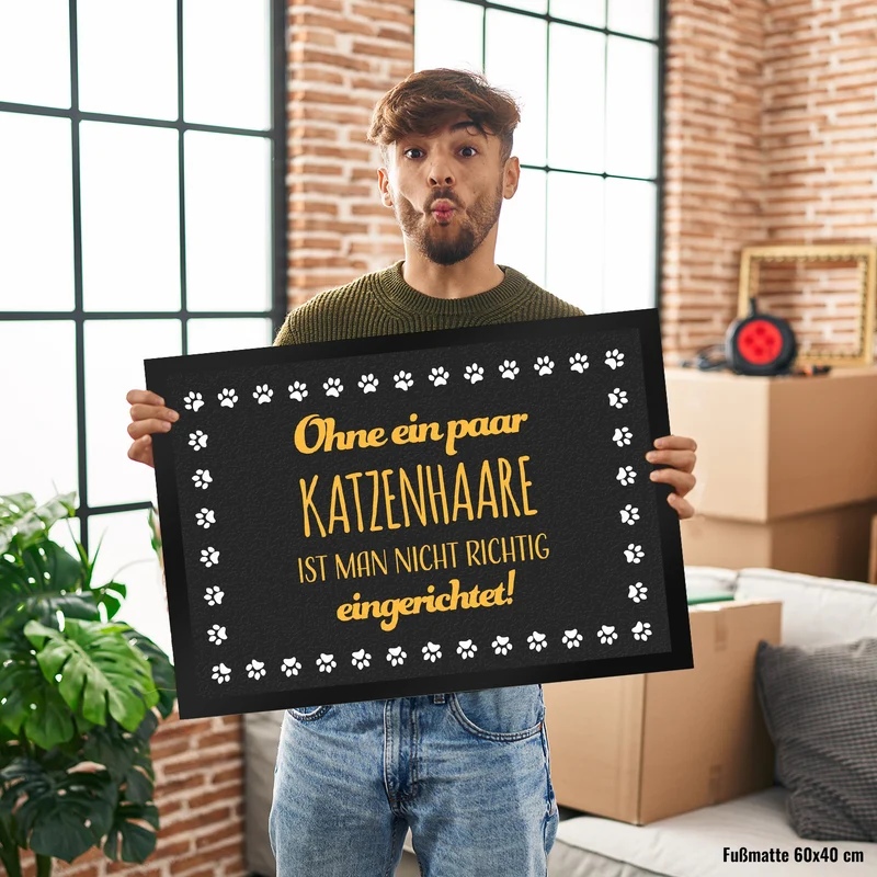 Ohne ein paar Katzenhaare ist man nicht richtig eingerichtet Fußmatte