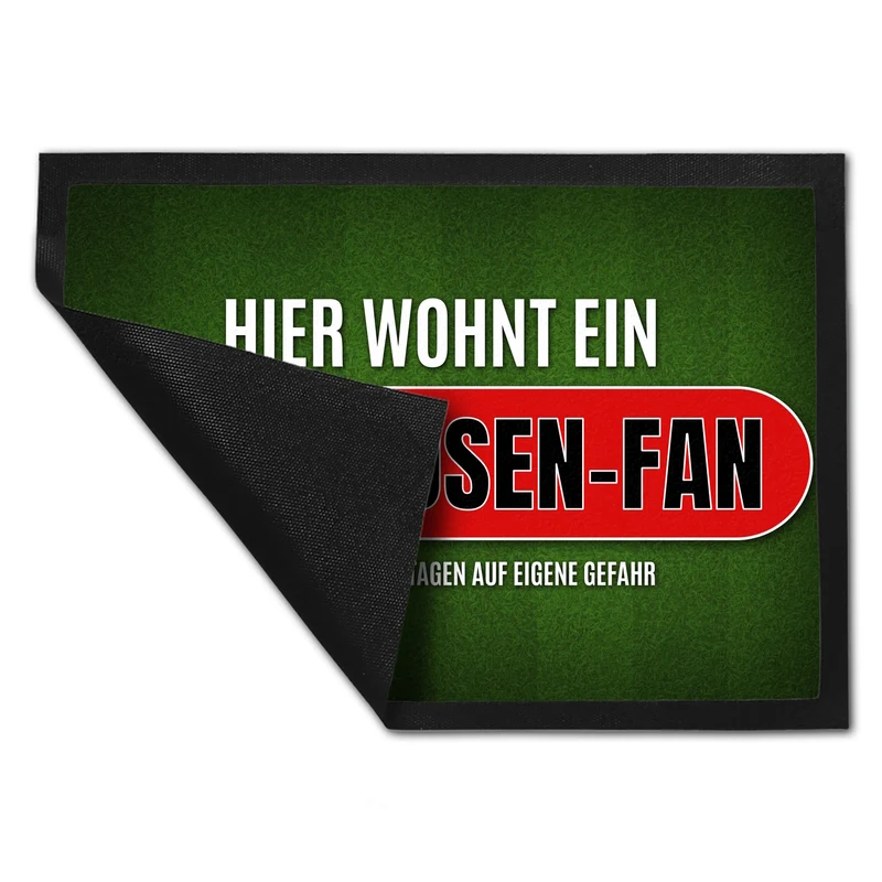 Hier wohnt ein Leverkusen-Fan Fußmatte mit Rasen Motiv
