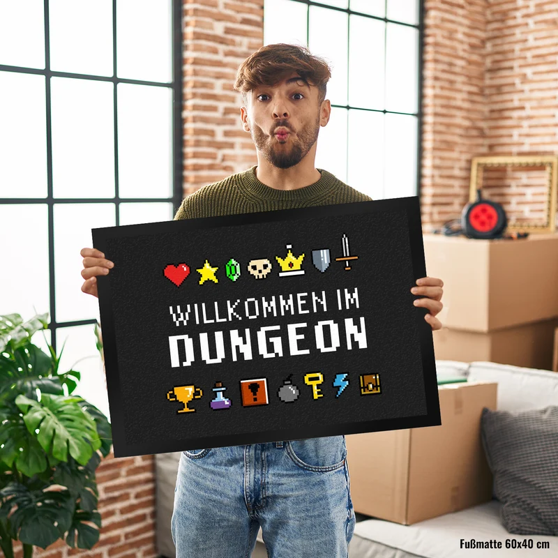 Willkommen im Dungeon Fußmatte für Gamer mit bunten Pixel-Items