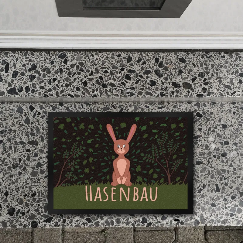 Hasenbau Fußmatte mit niedlichem Hasen
