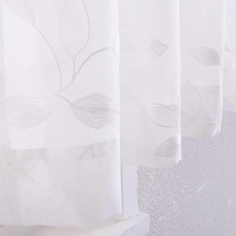 Tende trasparenti Garvee, set da 2 pannelli, bianche con ricamo a foglie, in lino sintetico, lunghe 63" con occhielli, in voile per soggiorno e camera da letto