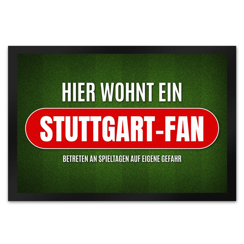Hier wohnt ein Fußballfan Fußmatte mit Rasen Motiv - Fußball Tor Verein Ball Fußballplatz Platz Spiel