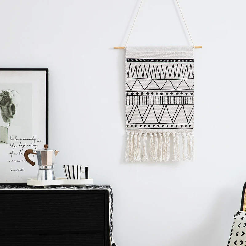 Gewebter Boho-Wandbehang mit Fransen und grafischem Ethno-Muster Karnz