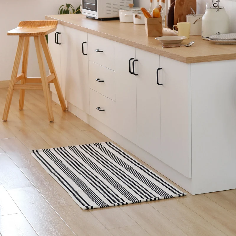Flachgewebter Kurzläufer im skandinavischen Streifen-Design aus Baumwollmischung Karnz