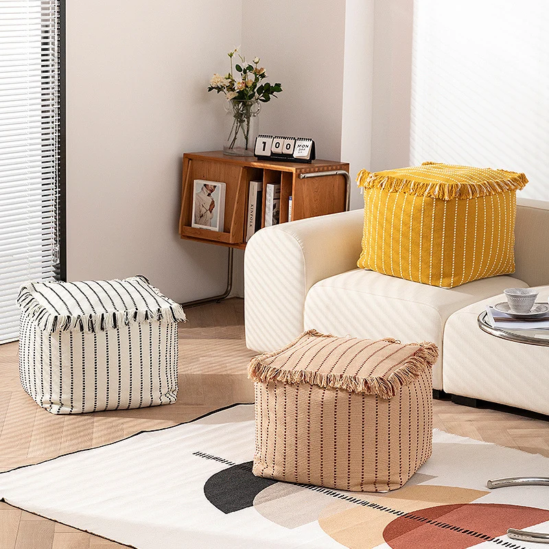 Boho-Sitzpouf aus Baumwollgewebe mit Fransen Karnz