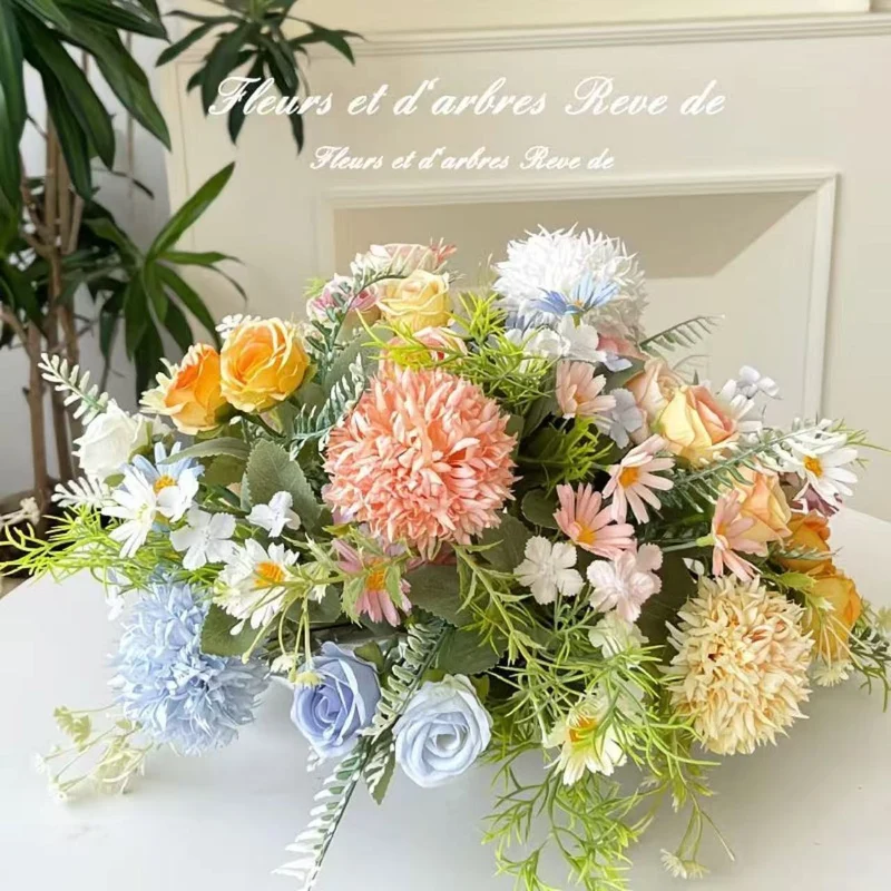 Lush Künstliches Blumenmittelstück Arrangement