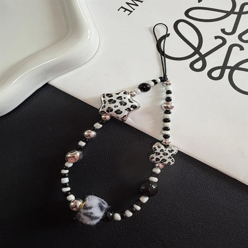 Beaded Charm Brillenhalter Karnz 1790135561