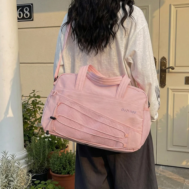 Stylish Multi-Pocket Weekender Duffle Bag Stornfield