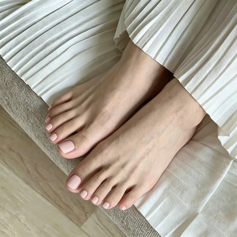 Glossy Pedicure Nail Art Stornfield