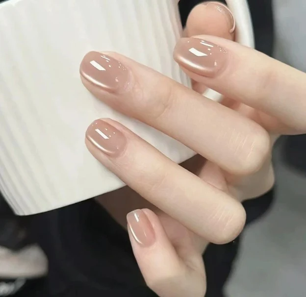 Glossy Natural Nail Polish Stornfield