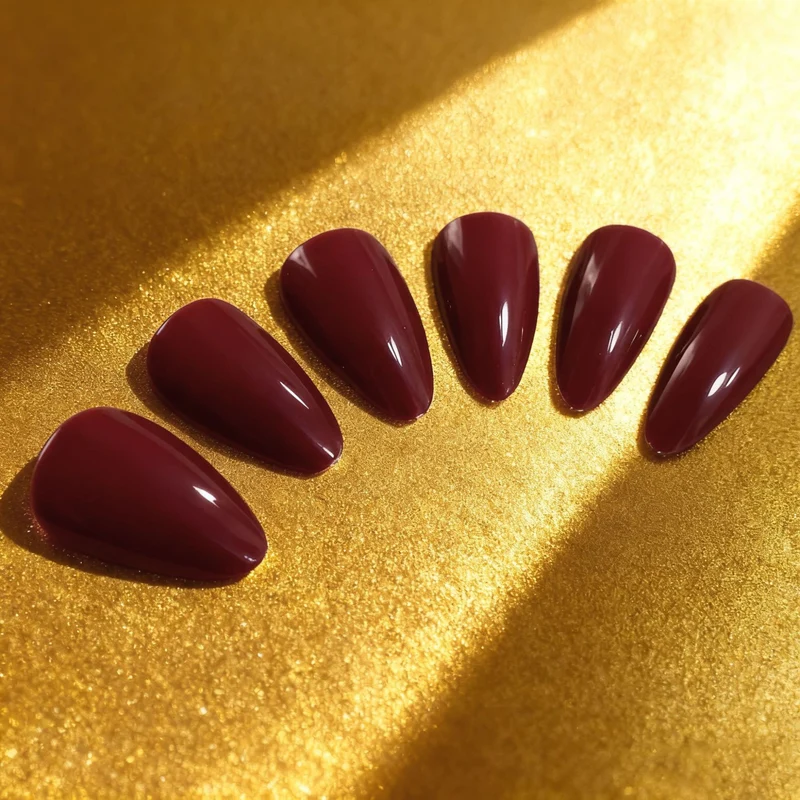 Glossy Almond-Shaped Press-On Nail Enhancements Stornfield