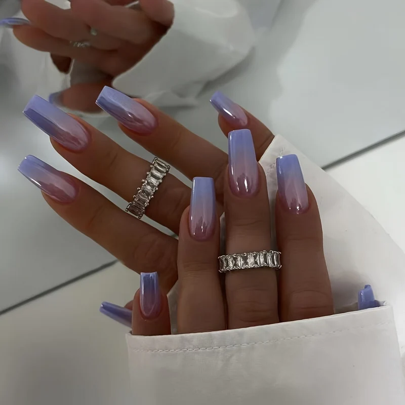 Glittery Ombre Nail Set Stornfield