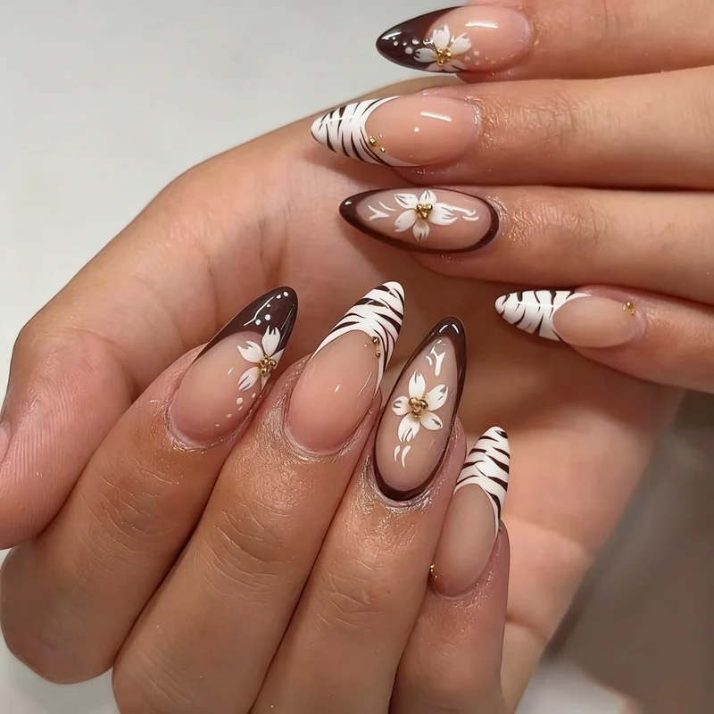 Floral Tip Acryl Nagelverstärkungen Karnz