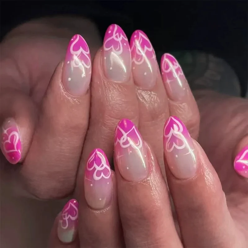 Herz-verzierte Mandel-Nagelkunst-Set Karnz
