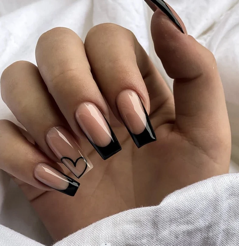 Herz-Design Acryl-Nagelkunst Set Karnz