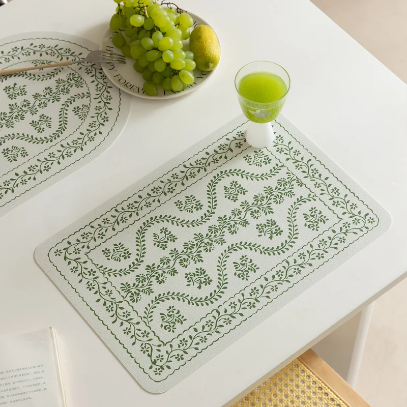 Abwischbare Tischsets aus PU‑Leder mit botanischem Silhouetten‑Design Karnz