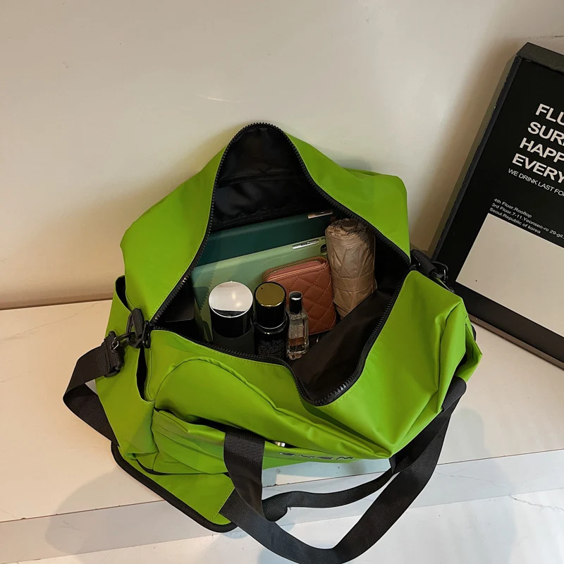 Versatile Water-Resistant Gym Duffle Bag Stornfield
