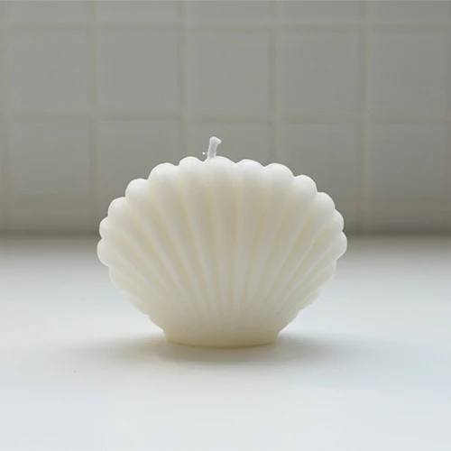 Decorative Realistic Lemon-Shaped Scented Soy Candle with Cotton Wick