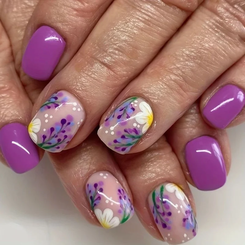 Floral-Themed Nail Art Set Stornfield