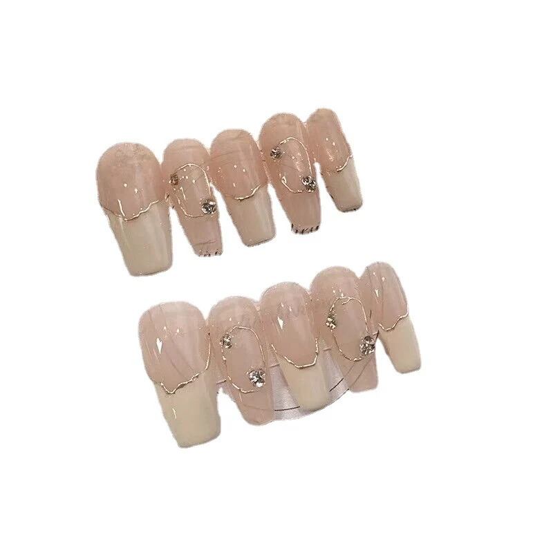 Elegantes dekoratives Press-On-Nagelset Karnz