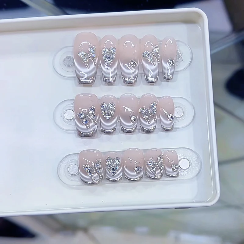 Designer Press-On Nail Art Set mit Strassakzenten Karnz