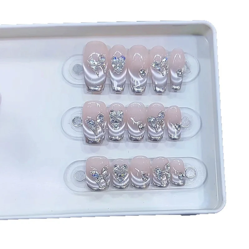 Designer Press-On Nail Art Set mit Strassakzenten Karnz
