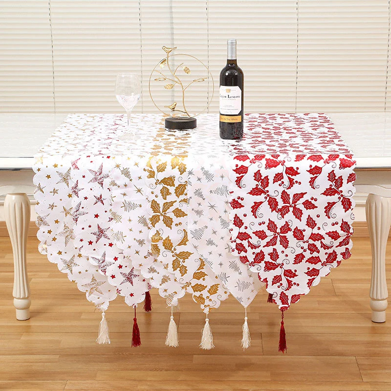 Elegant Star-Embellished Table Runner Stornfield