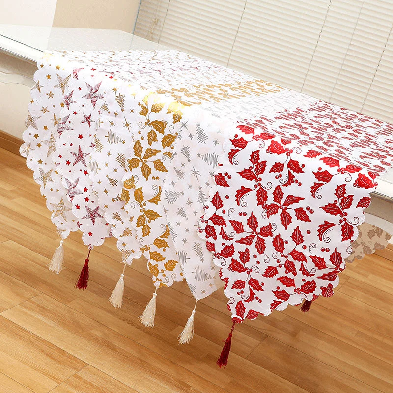 Elegant Star-Embellished Table Runner Stornfield