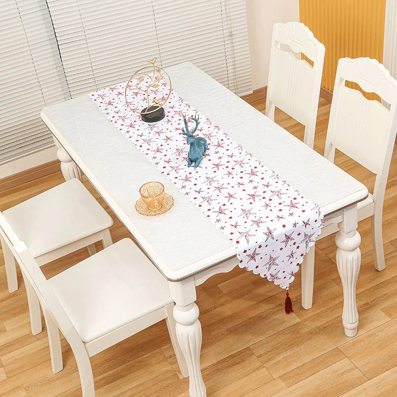 Elegant Star-Embellished Table Runner Stornfield