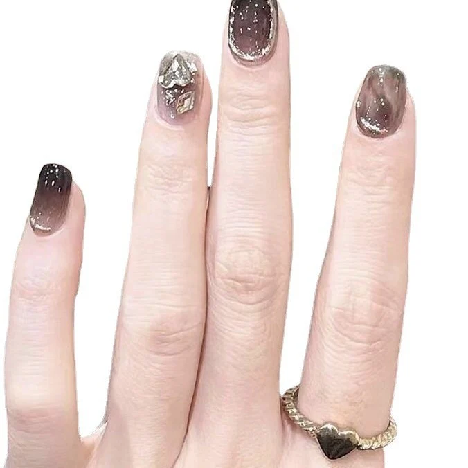 Künstlerisches Nail Art Press-On Set Karnz