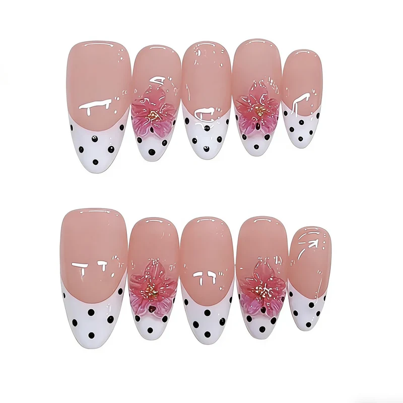 Künstlerische Blumen-Design Press-On Nägel Karnz
