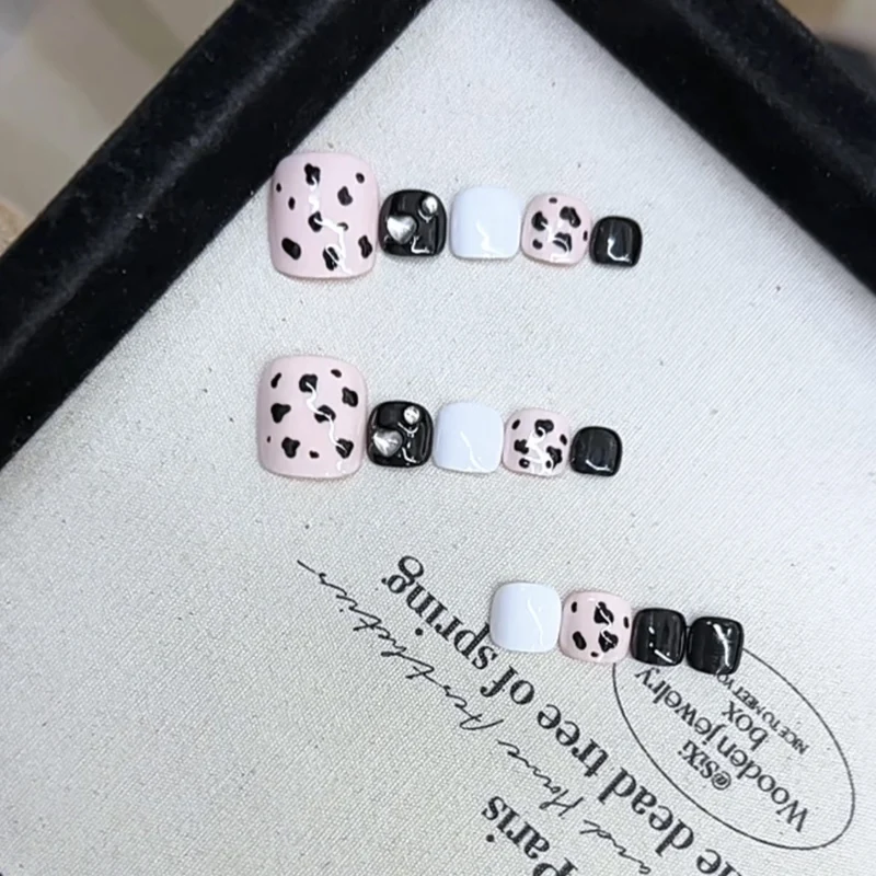 Künstlerisches Tierdruck Press-On Nail Set Karnz