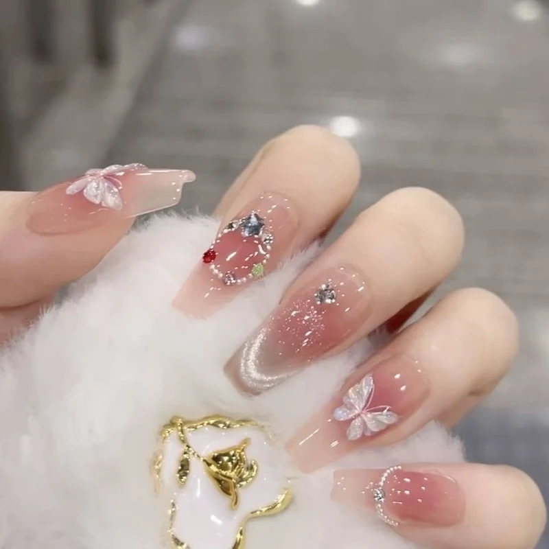 Künstlerisches 3D Floral Press-On Nail Set Karnz