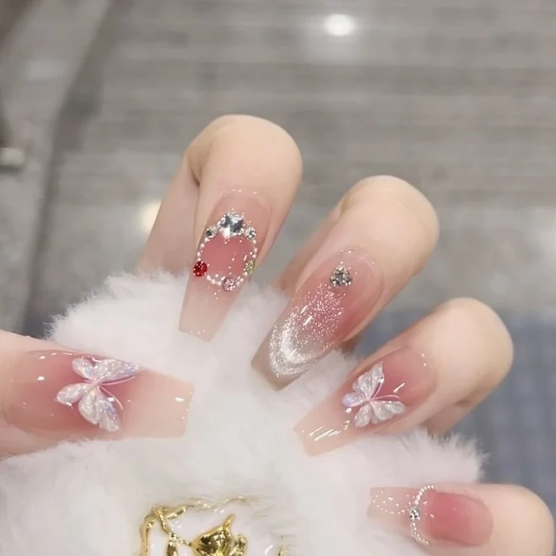 Künstlerisches 3D Floral Press-On Nail Set Karnz