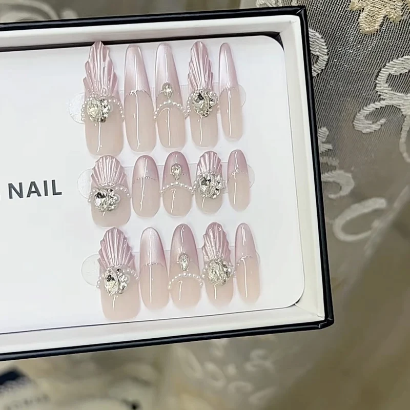 3D Dekorative Press-On Nagelset Karnz