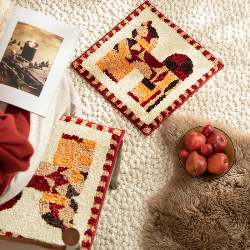 Hand-tufted square decor bath mat with animal motif and non-slip back Stornfield