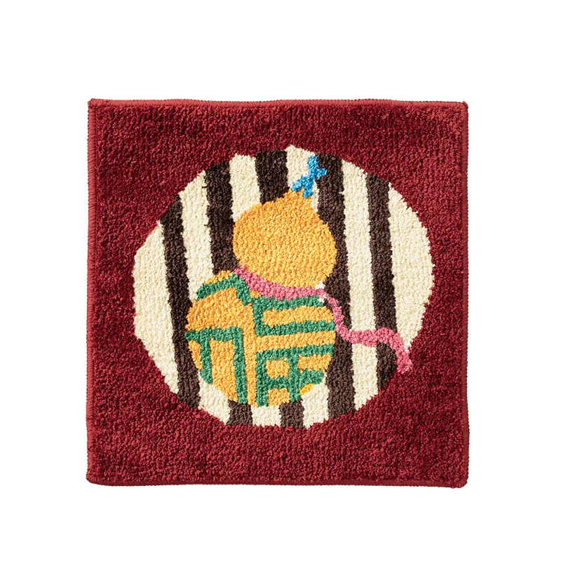 Hand-tufted square decor bath mat with animal motif and non-slip back Stornfield