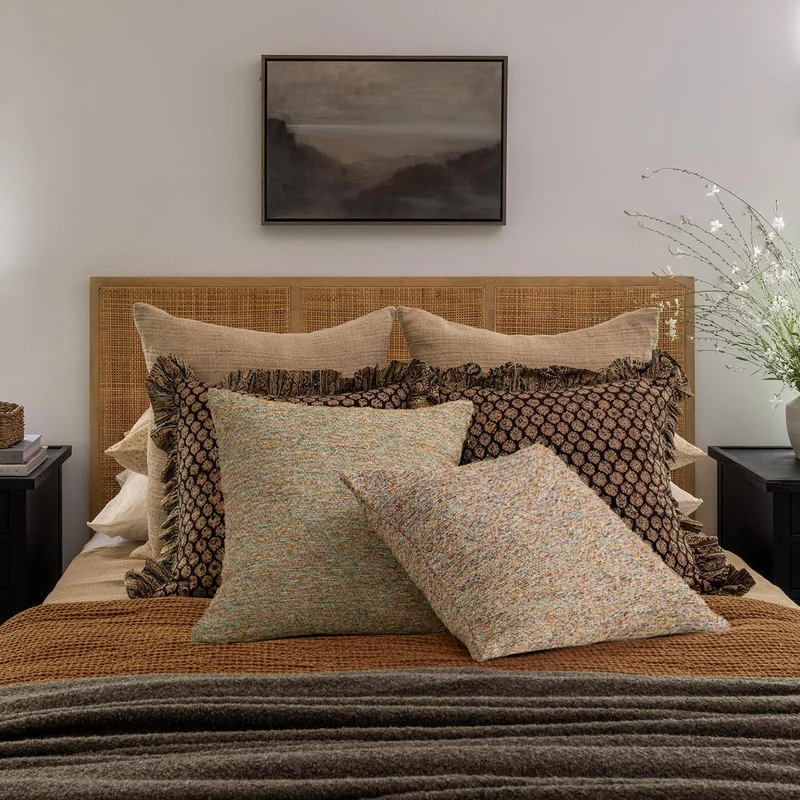 Woven square decorative pillow cover with mottled bouclé structure Stornfield