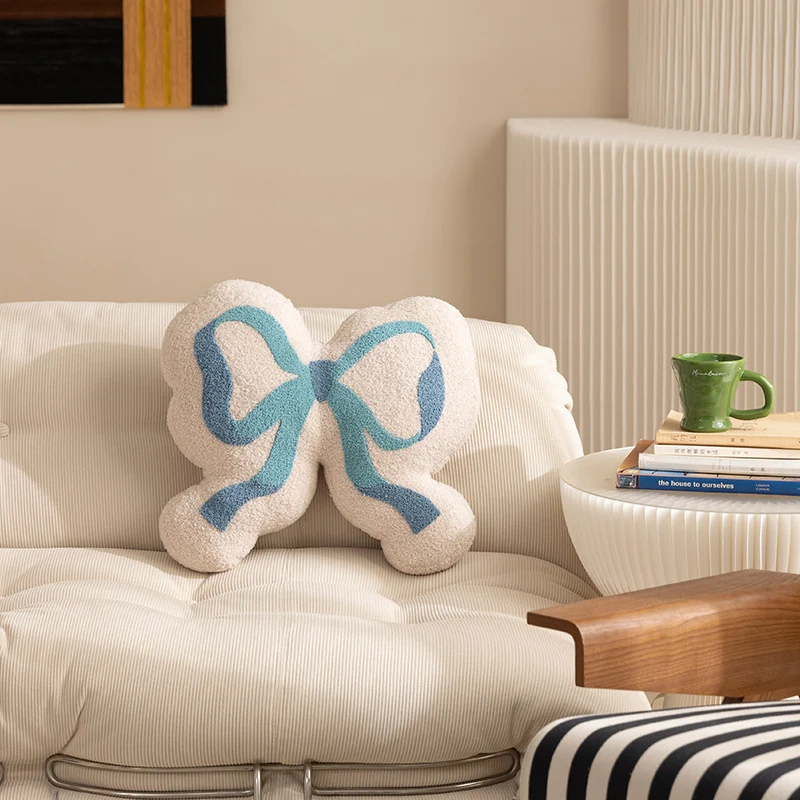 Form pillow in loop design with bouclé cover and soft filling Stornfield