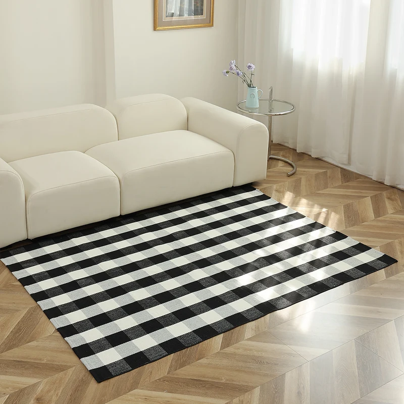 Striped flat woven carpet for living room with low pile and modern striped pattern Stornfield