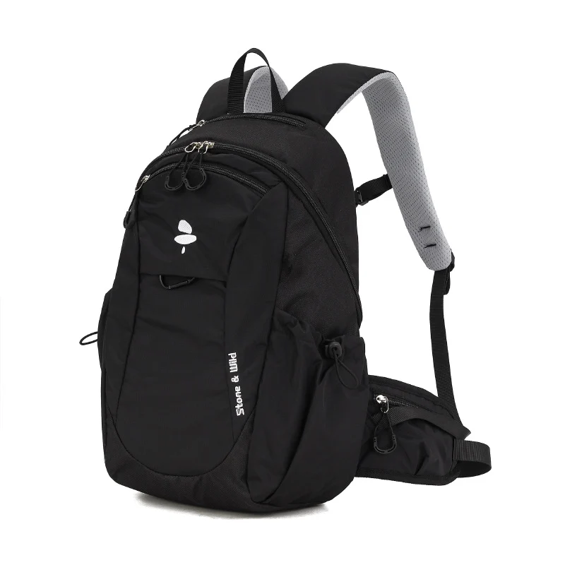 Vielseitiger Rucksack für Wanderungen mit mehreren Fächern Karnz