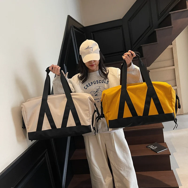 Vielseitige robuste Reisetasche Karnz
