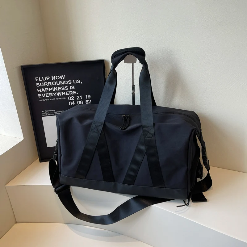 Vielseitige robuste Reisetasche Karnz