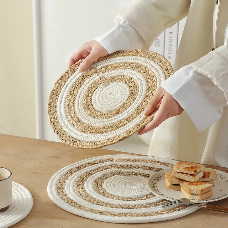 Braided round table mat made of cotton rope and sea grass with spiral structure Stornfield