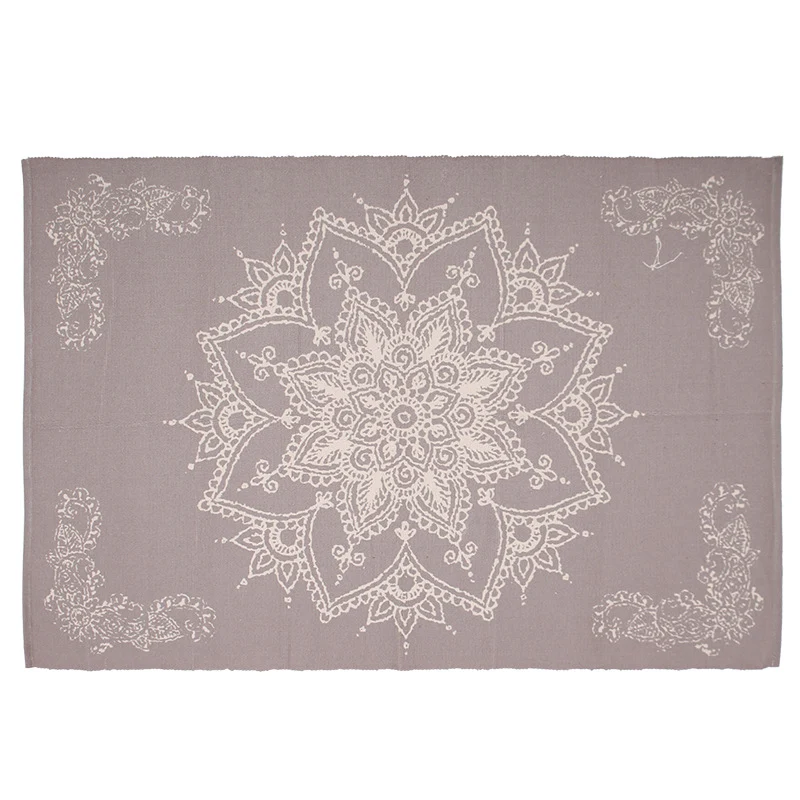Flat-woven rectangular rug for living and entrance areas with quatrefoil pattern Stornfield