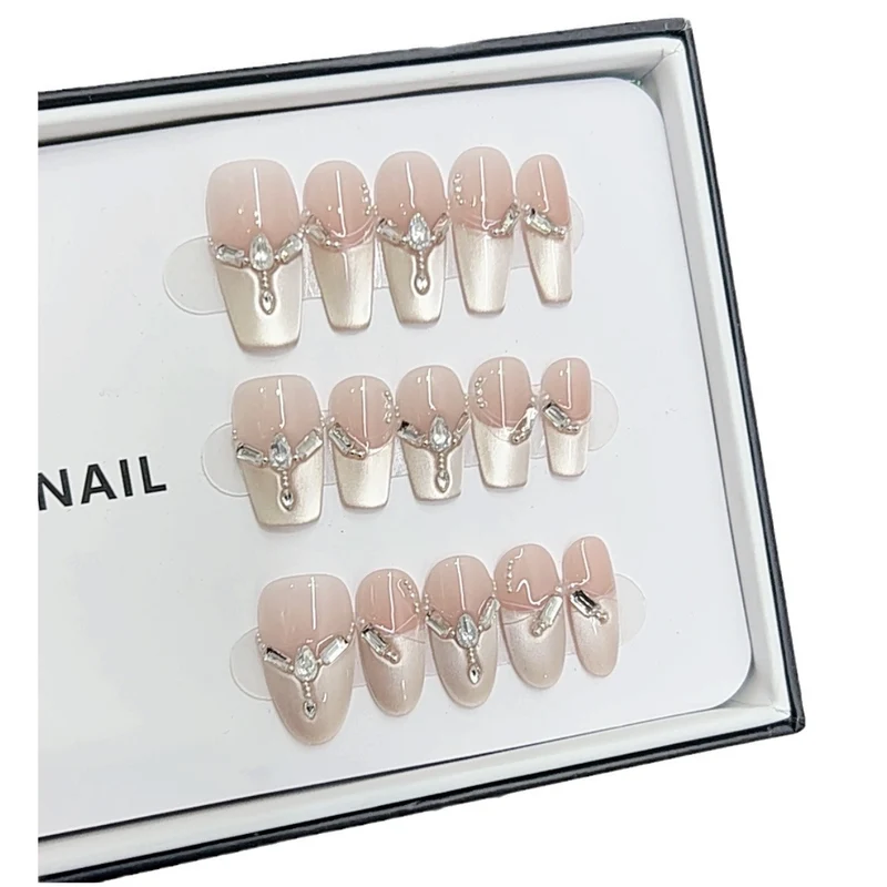 Luxus Strass-besetztes Press-On Nagelset Karnz 1787296260