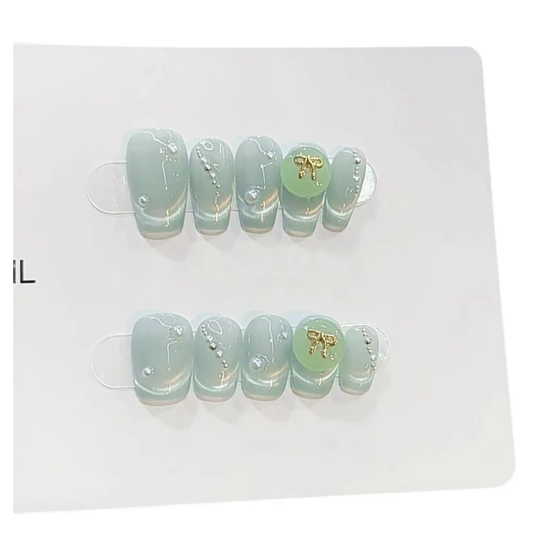 Luxuriöses Press-On Nagelset Karnz