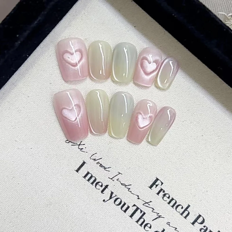 Herz-Verzierte Press-On Nagelset Karnz
