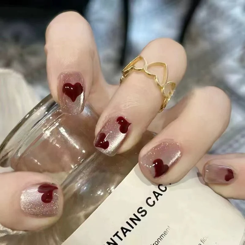 Heart-Akzent Press-On Nagelkunst Karnz