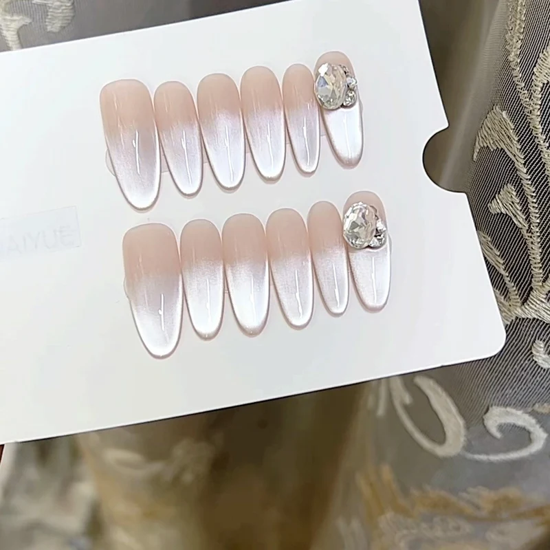 Glamouröses Press-On Nagel-Set Karnz
